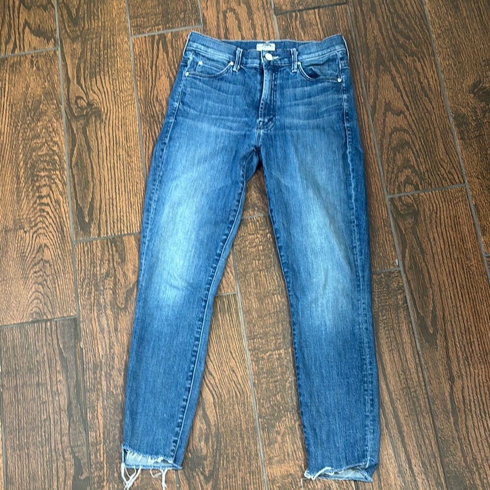 MOTHER Blue Ankle Cropped Jeans with Distressed Hem